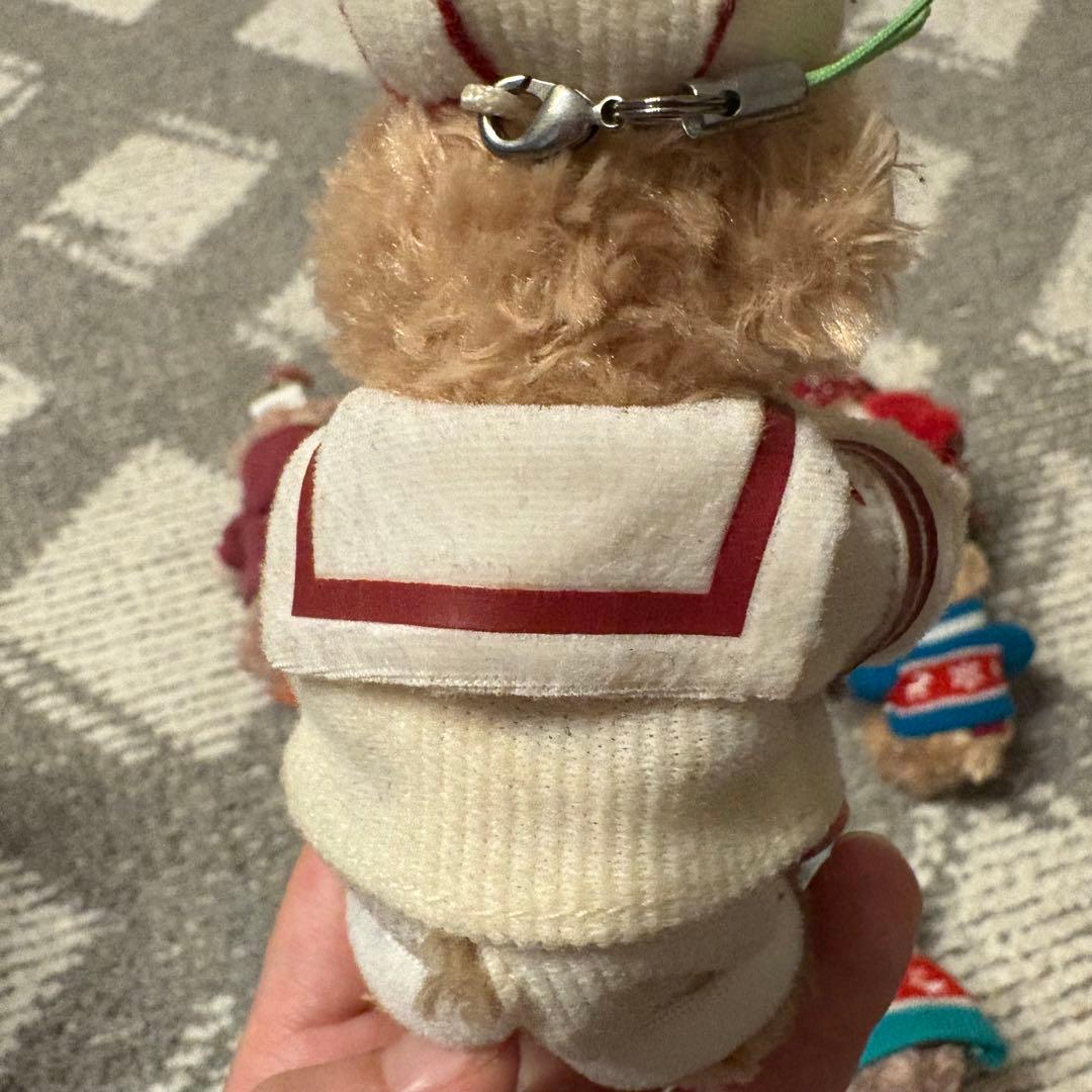 ダッフィーシェリーメイぬいぐるみバッジ・ぬいぐるみストラップ10体セット