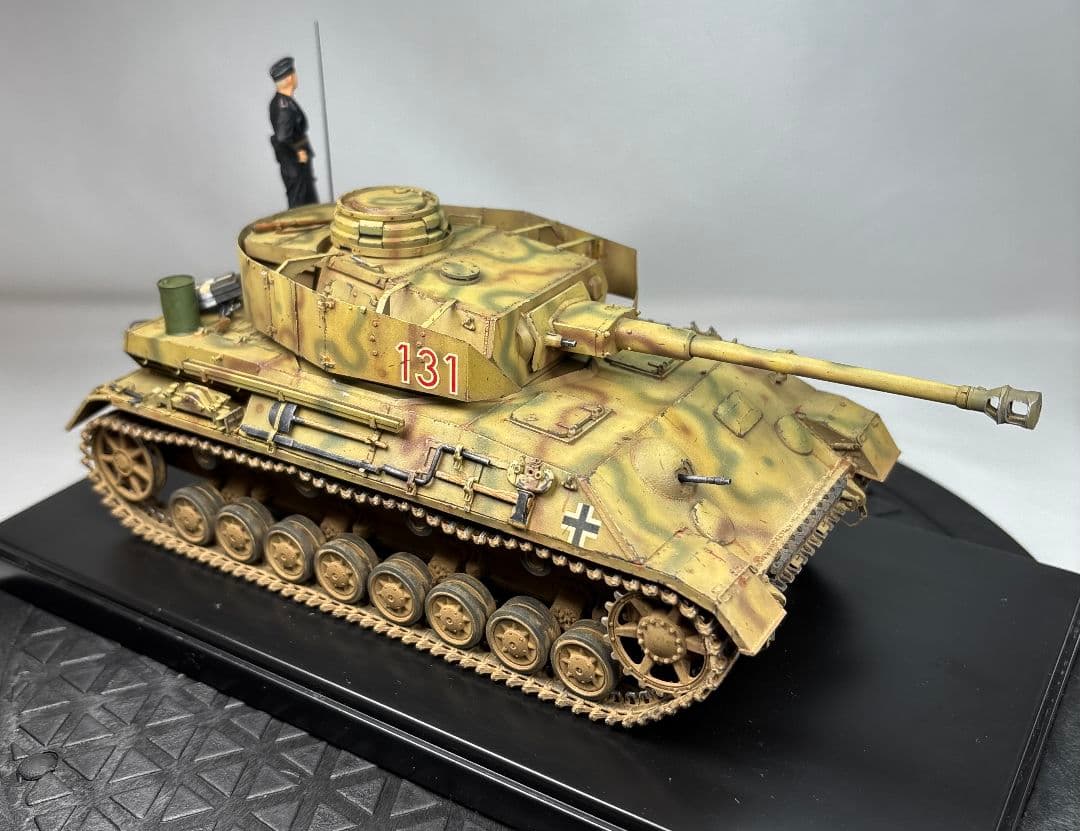 【完成品】アミュージングホビー 1/35 Ⅳ号戦車 クルップ計画型