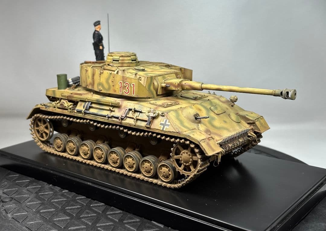 【完成品】アミュージングホビー 1/35 Ⅳ号戦車 クルップ計画型