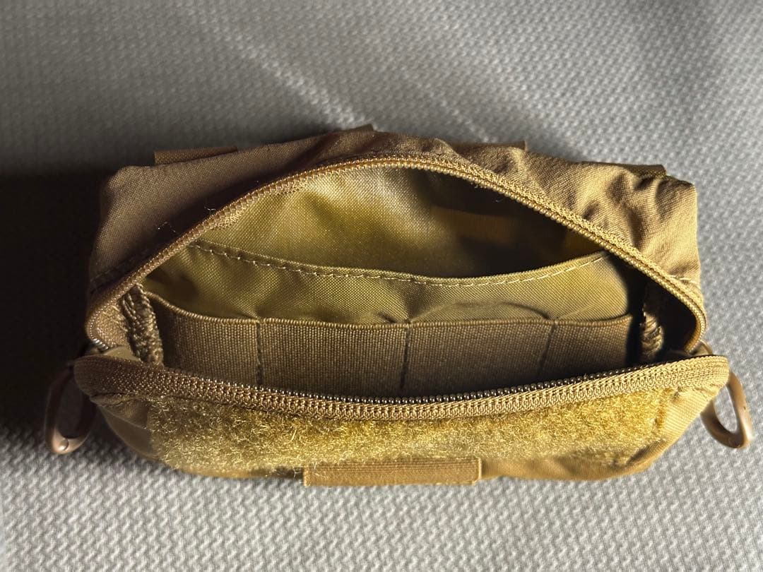 Ferro Concepts MOLLE Admin Panel タン