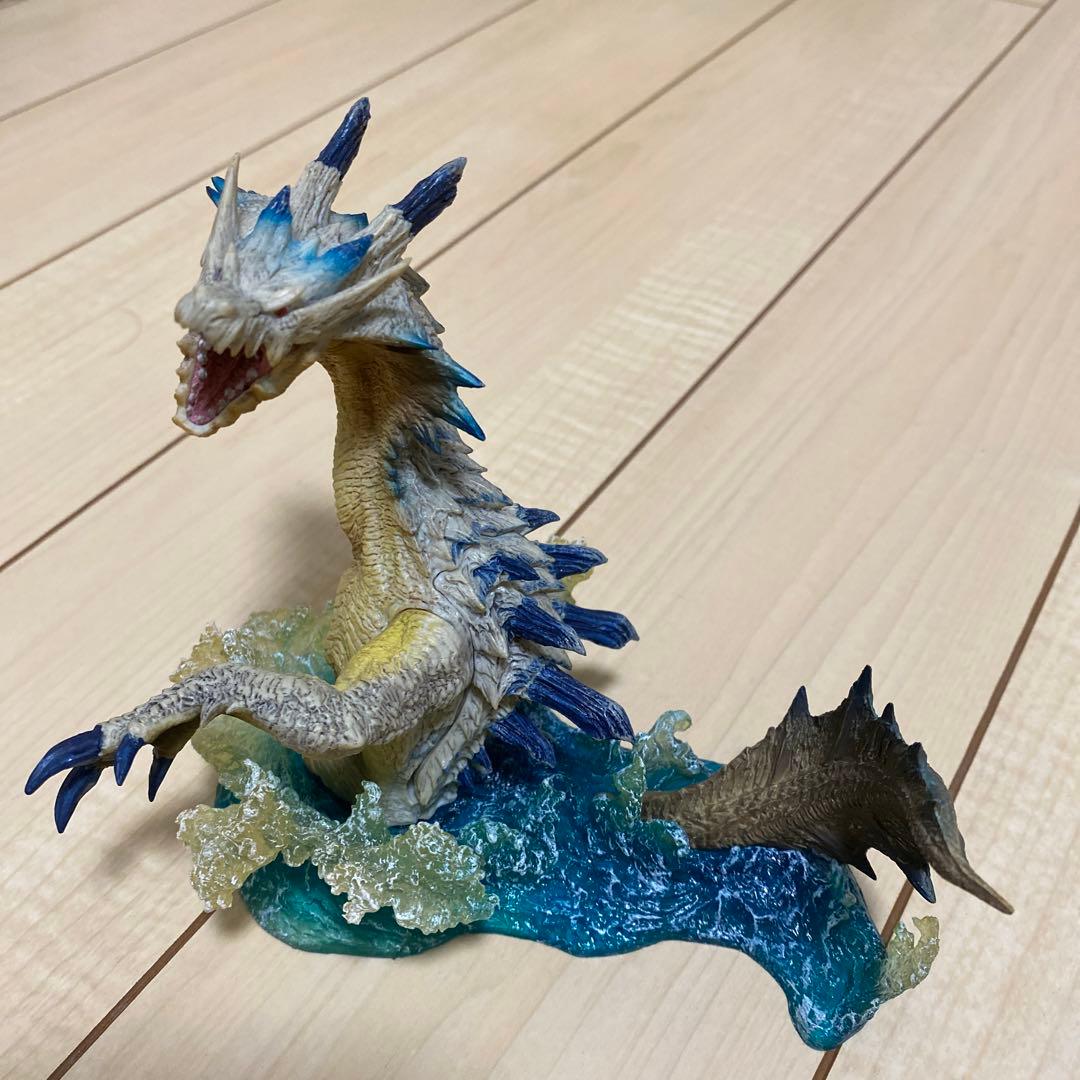 モンハンフィギュア・ミニグラスセット・アイルートランプ