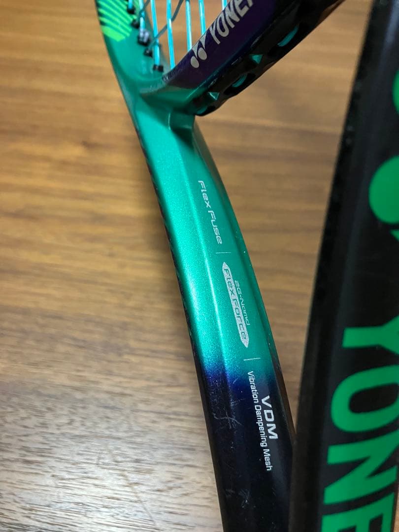 ヨネックス　YONEX VCORE PRO 100L ブイコアプロ100L