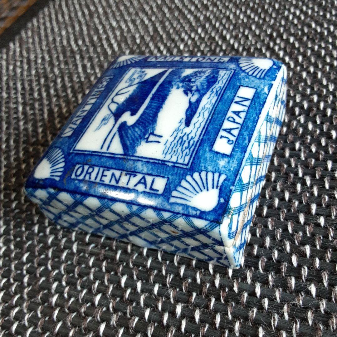 古い陶磁器小箱/幕末明治化粧香水瓶/日本富士山水画小物道具入/里帰り水滴根付