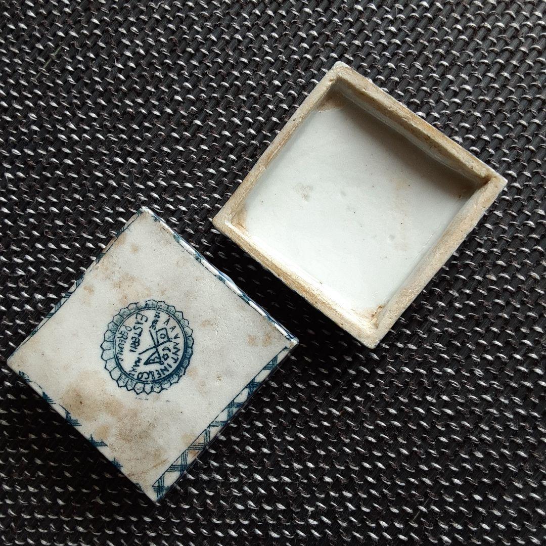 古い陶磁器小箱/幕末明治化粧香水瓶/日本富士山水画小物道具入/里帰り水滴根付