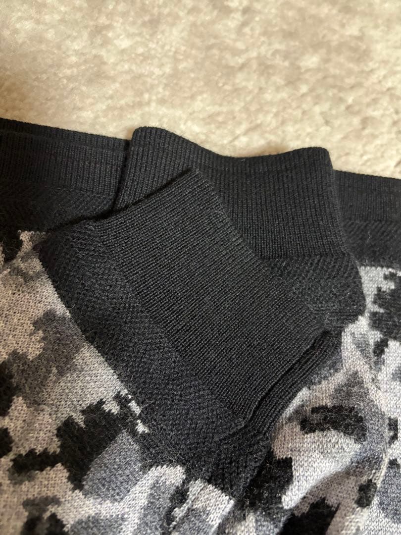 ブリーフィング　羊毛100%ニット　ブラックグレー試着のみ　タグなし　M