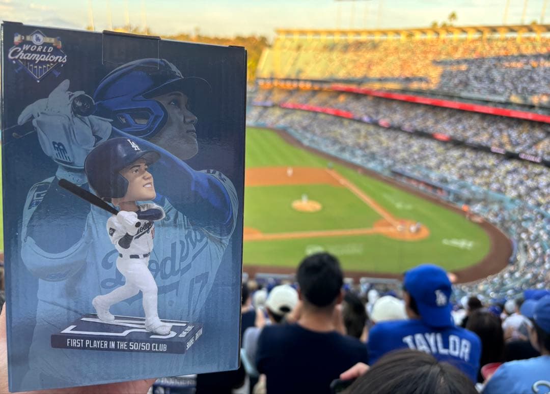 T*a様 大谷翔平8/27 50/50記念ボブルヘッド ドジャースタジアム来場者
