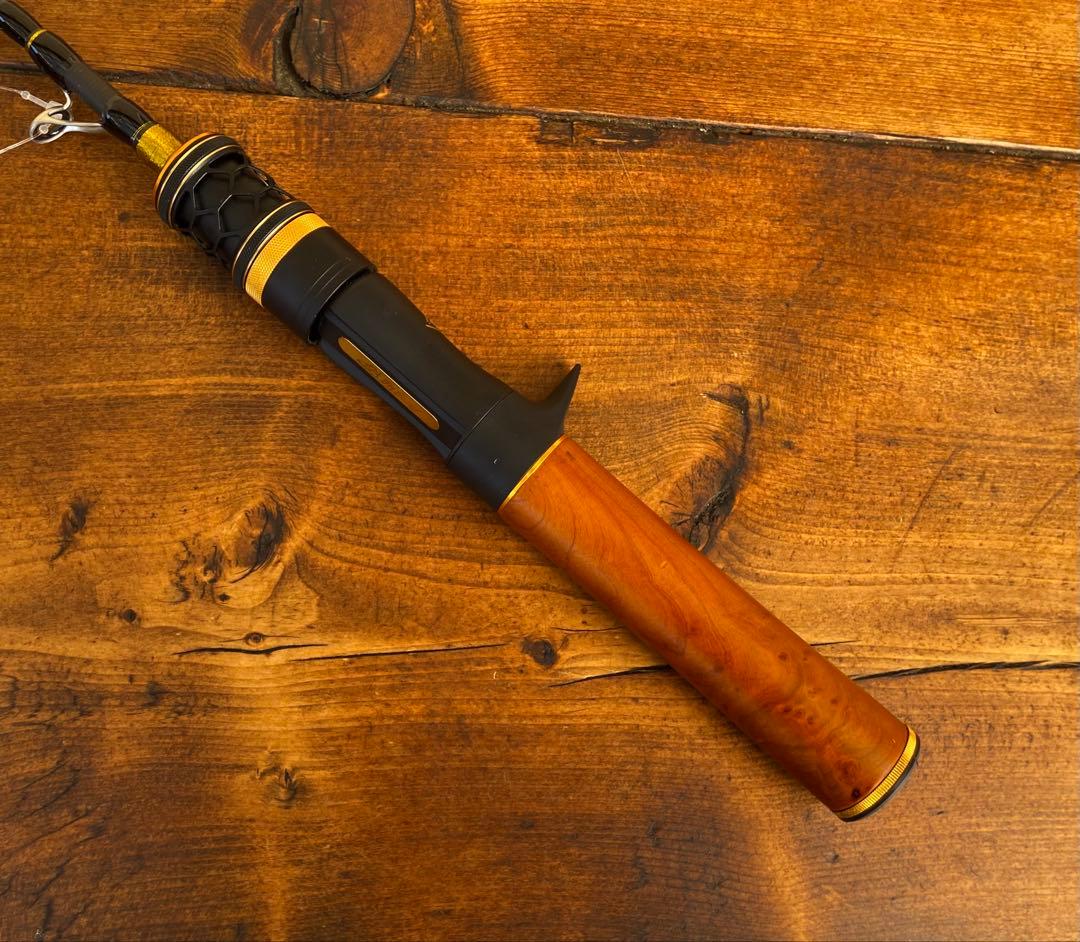 トラウトロッド　ウッドグリップ　5ft6inch ベイトテレスコロッド　渓流釣り