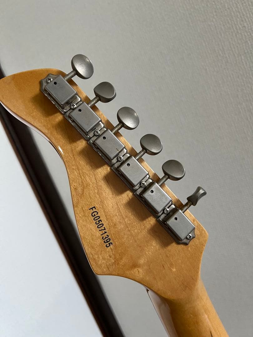 FERNANDES LE-1Z ストラトキャスタータイプ