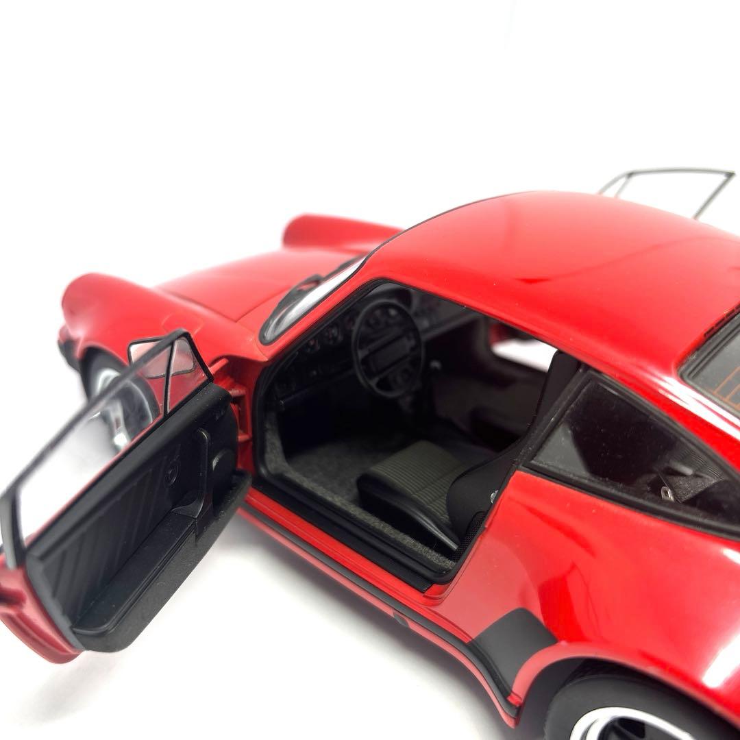 オートアート　ポルシェ911ターボ　930 AUTOart 1/18