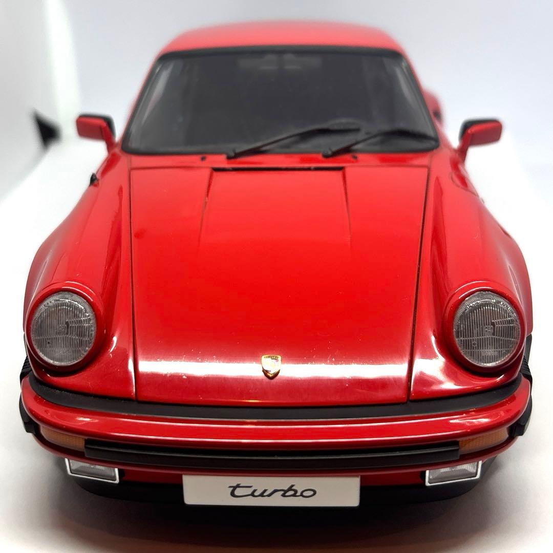 オートアート　ポルシェ911ターボ　930 AUTOart 1/18