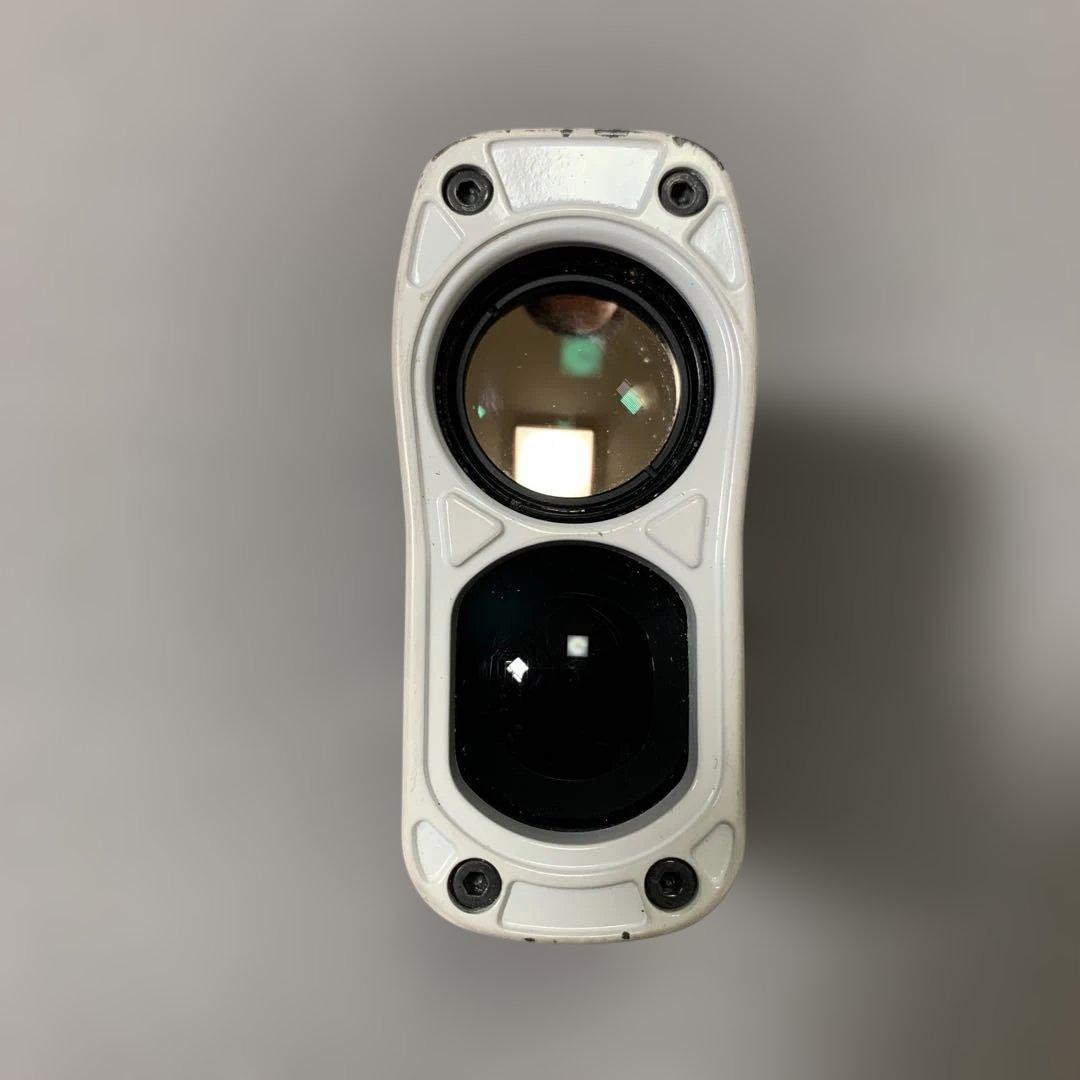 Bushnell Tour Z6 レーザー距離計　 予備電池付き