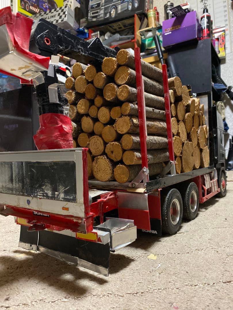 タミヤ　1/14 スカニア原木運搬フルトレーラー仕様　フルオペ