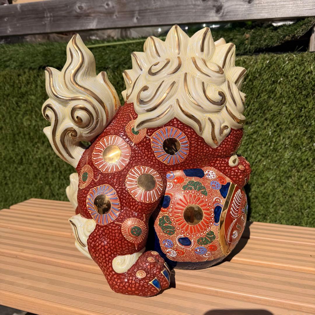 陶器製 獅子型置物 赤色　シーサ