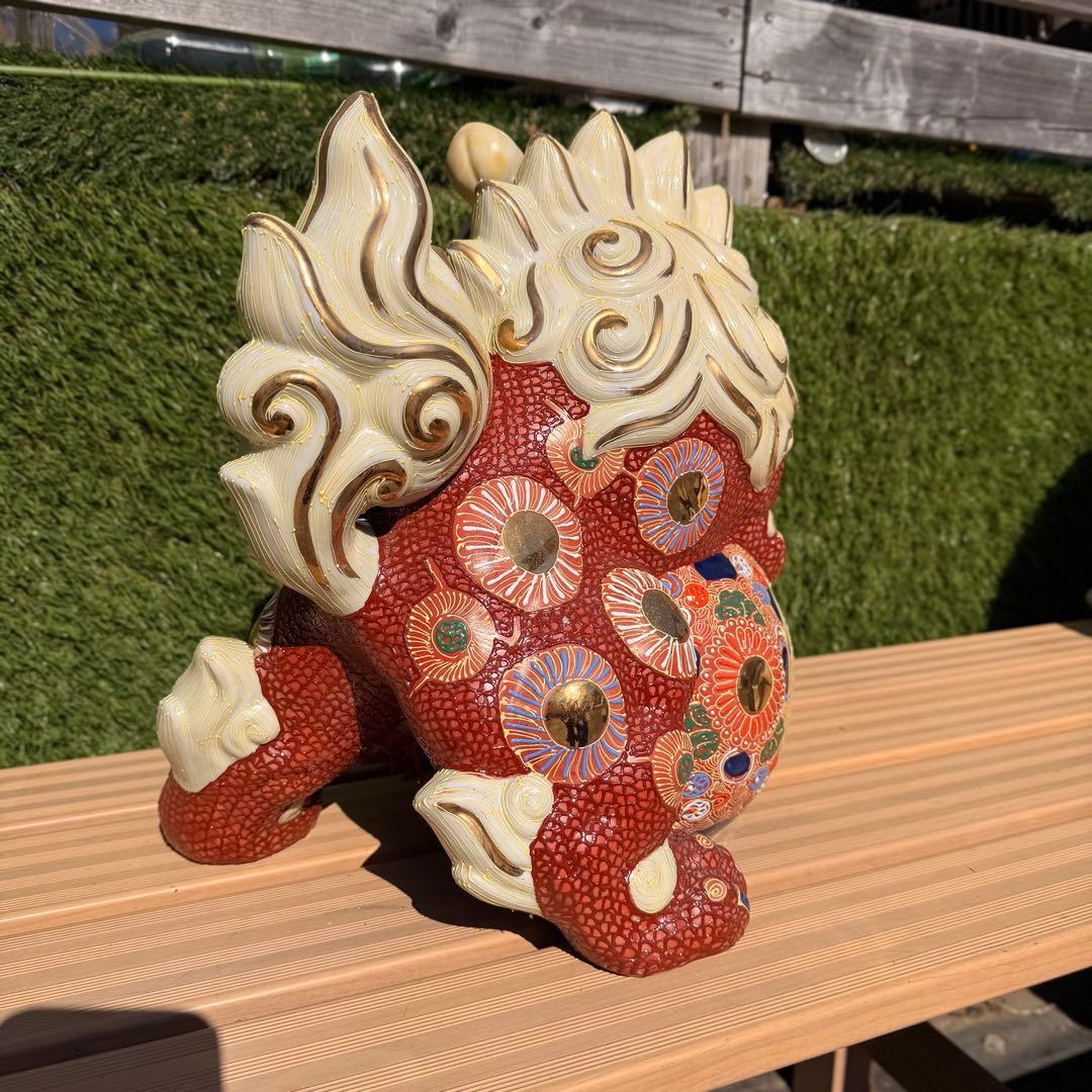 陶器製 獅子型置物 赤色　シーサ