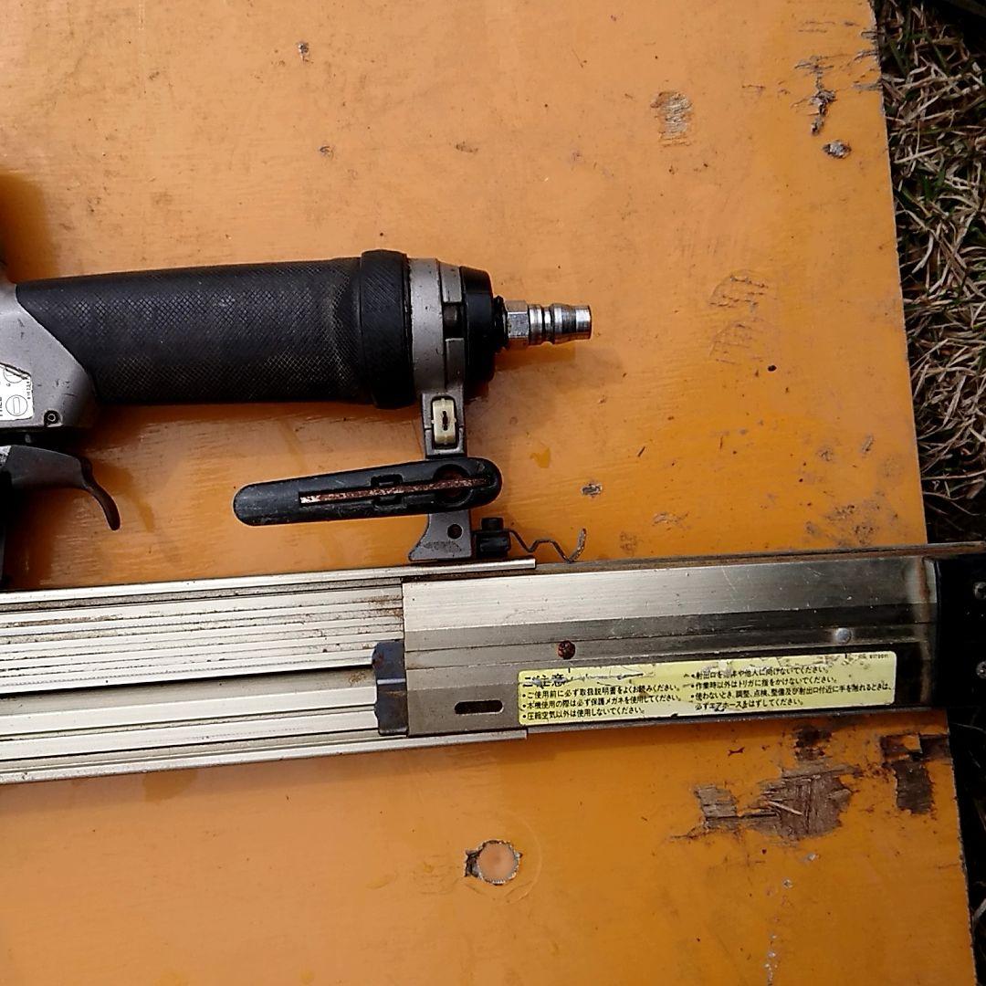 マキタ仕上げ釘打機