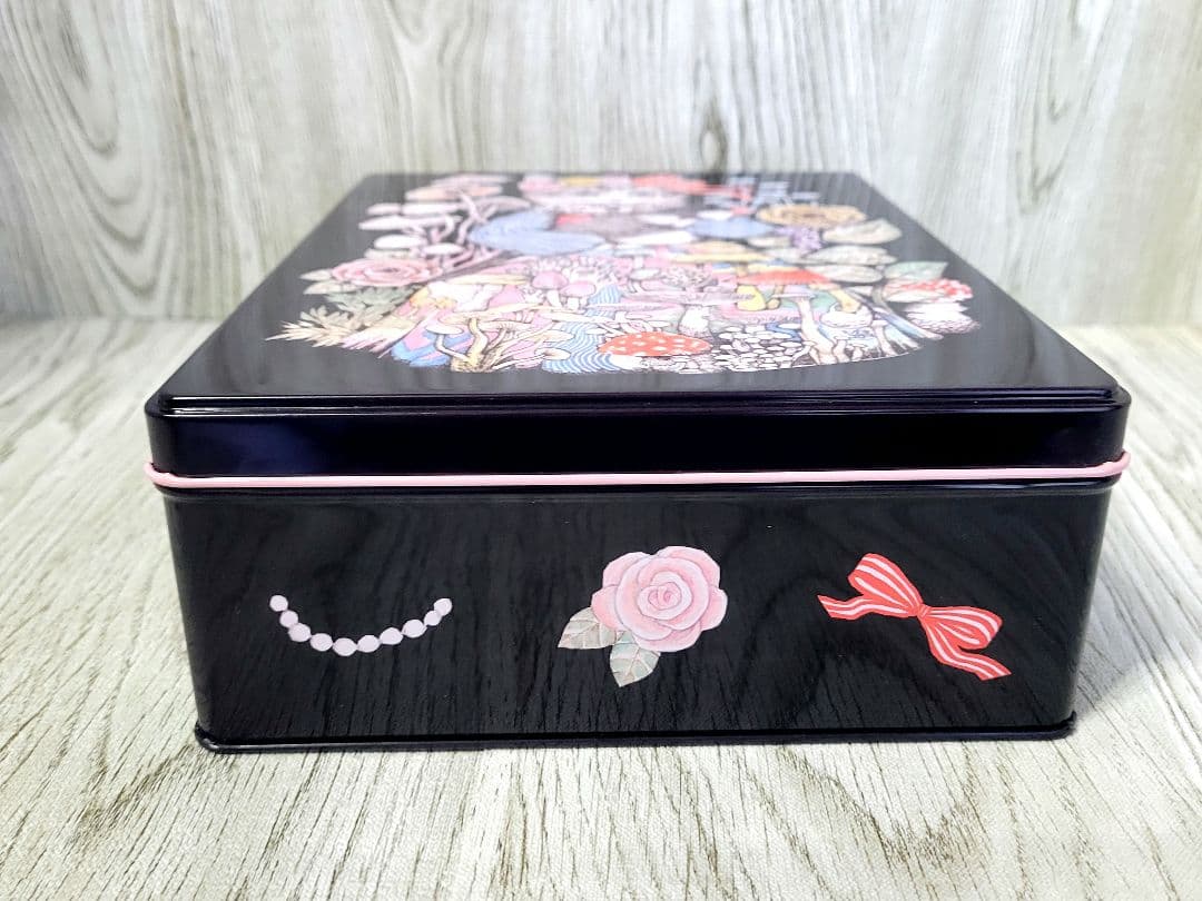 ヒグチユウコ×ホルベイン 2014年 角缶