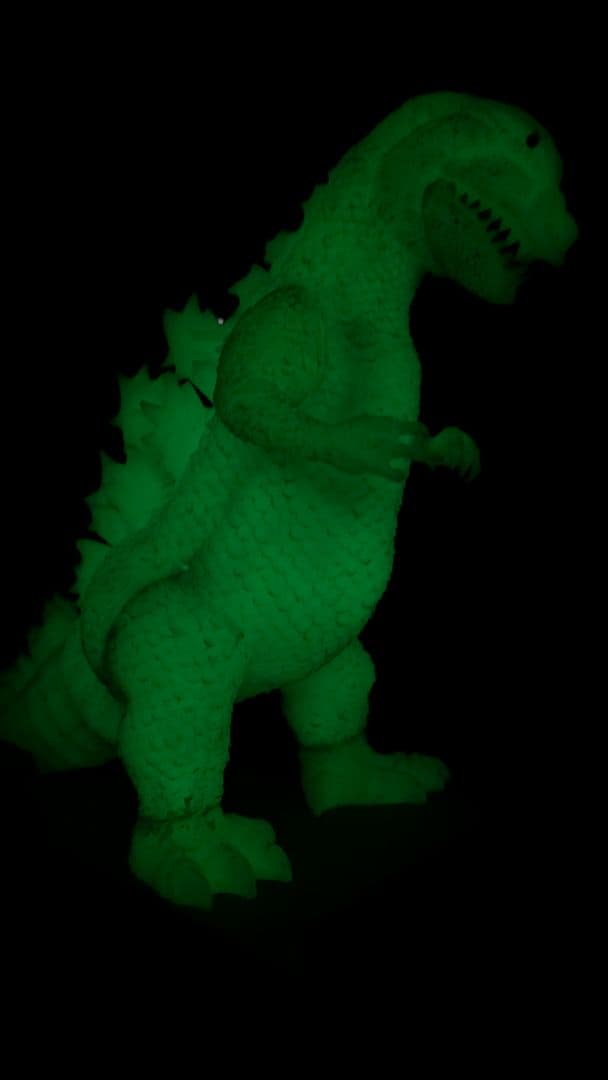 蓄光ゴジラ （ウロコゴジラ）３００体限定172/300フィギュア 約30cm 緑