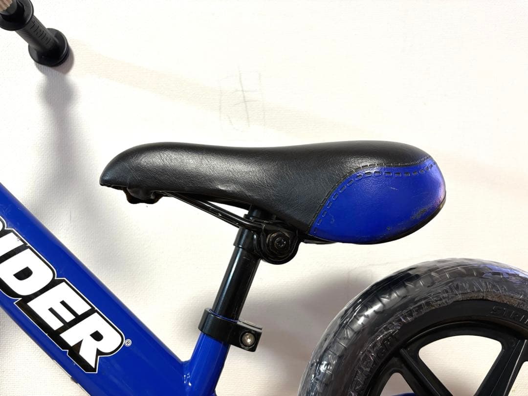 STRIDER 12 CLASSIC ストライダー　バランスバイク 青