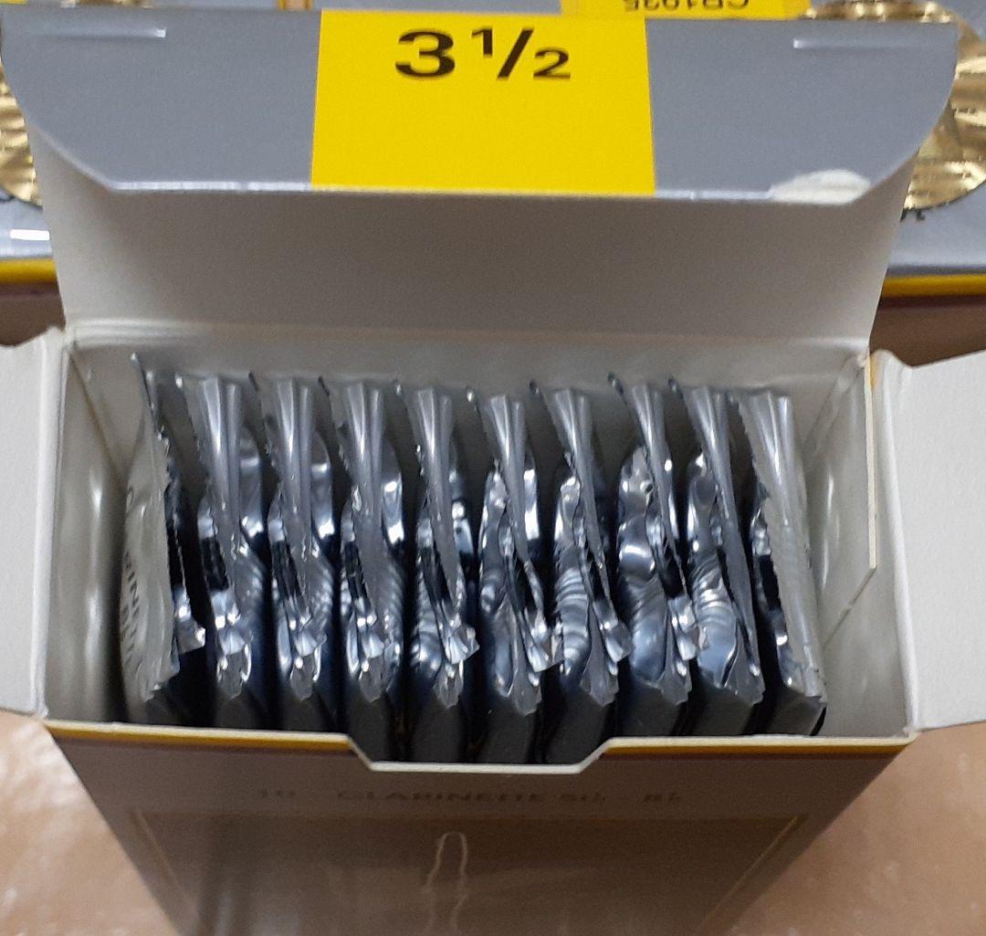 Vandoren V12 クラリネットリード　銀箱　3½ 2箱