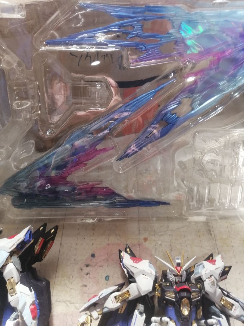 メタルビルドストライクフリーダム＆プラモデルストフリ2体セット