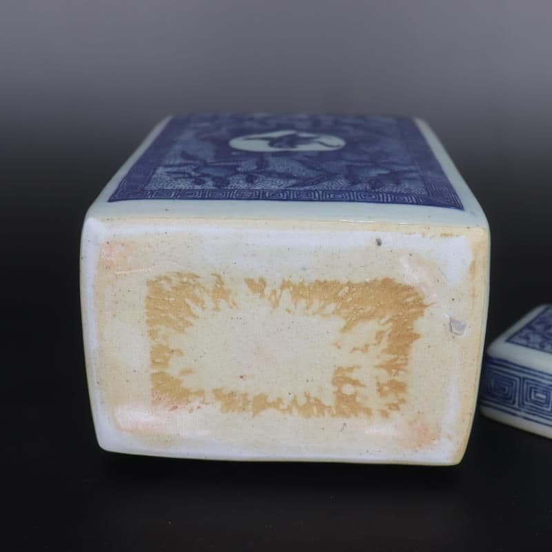 青鶴寿紋四角い茶筒  景徳鎮 陶磁器 装飾品 現代工芸品 美術品 置物