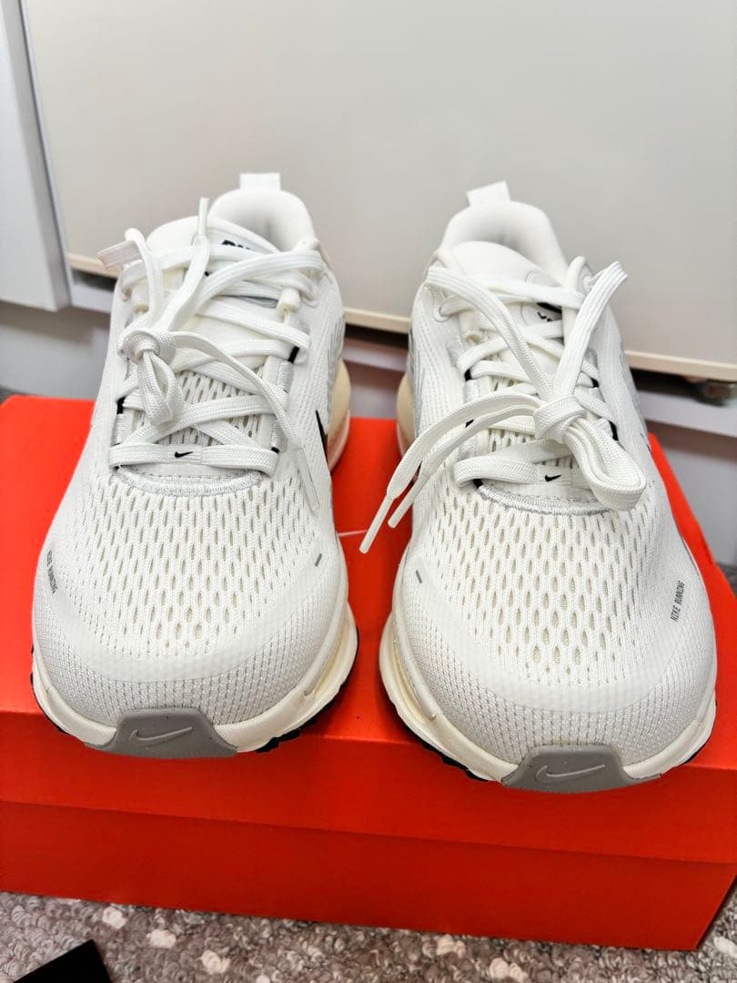 NIKE VOMERO18 W ボメロ18 ウィメンズ