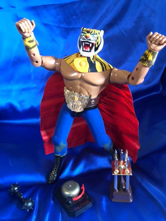 無敵の覆面王者！！タイガーマスク二世！！見参！！フィギュア　超合金