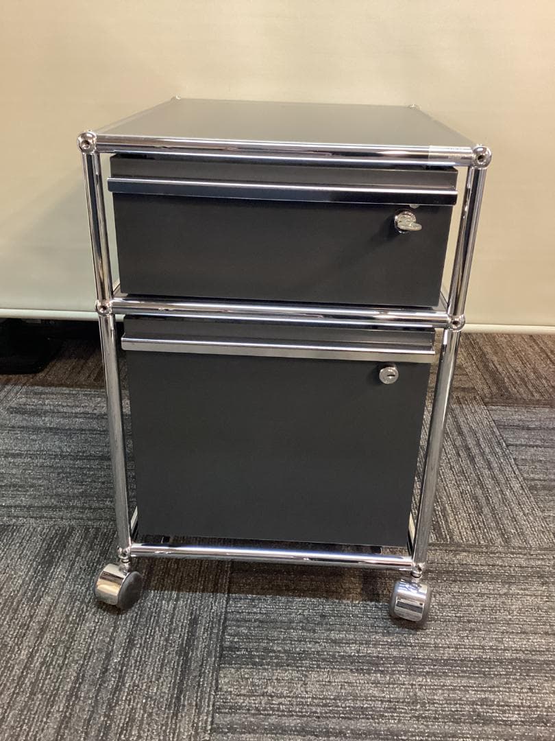 鍵付き　USMハラー　ロールボーイ　２段　デスクワゴン　アントラサイト　B