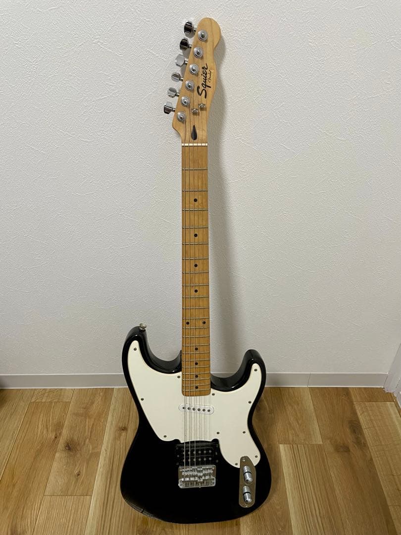 Squier 51 ブラック ストラト／テレ ハイブリッドモデル