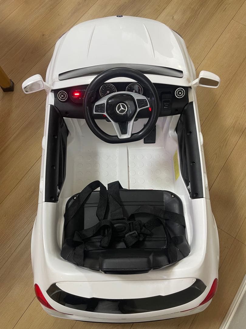 メルセデス・ベンツ 乗用ラジコンカー