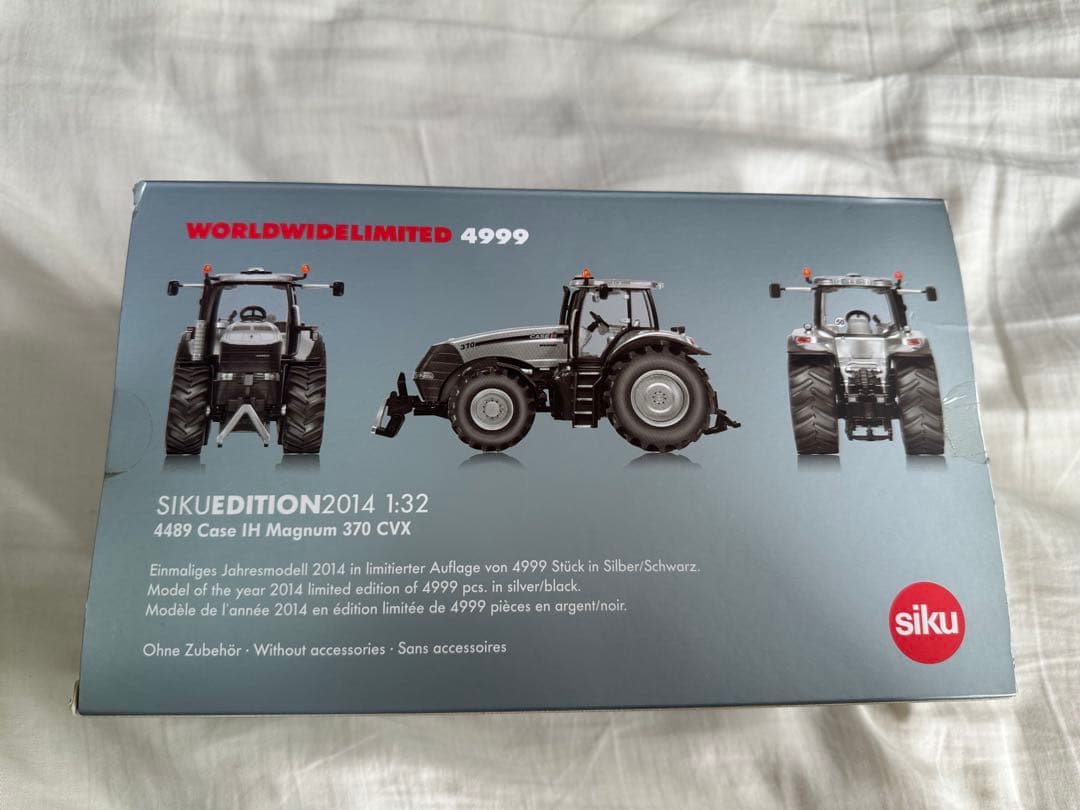 siku 1/32トラクター