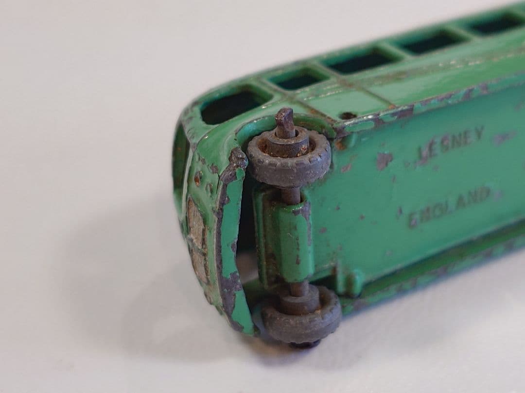 ミニカー MATCHBOX No.21 a Bedford Coach 1st