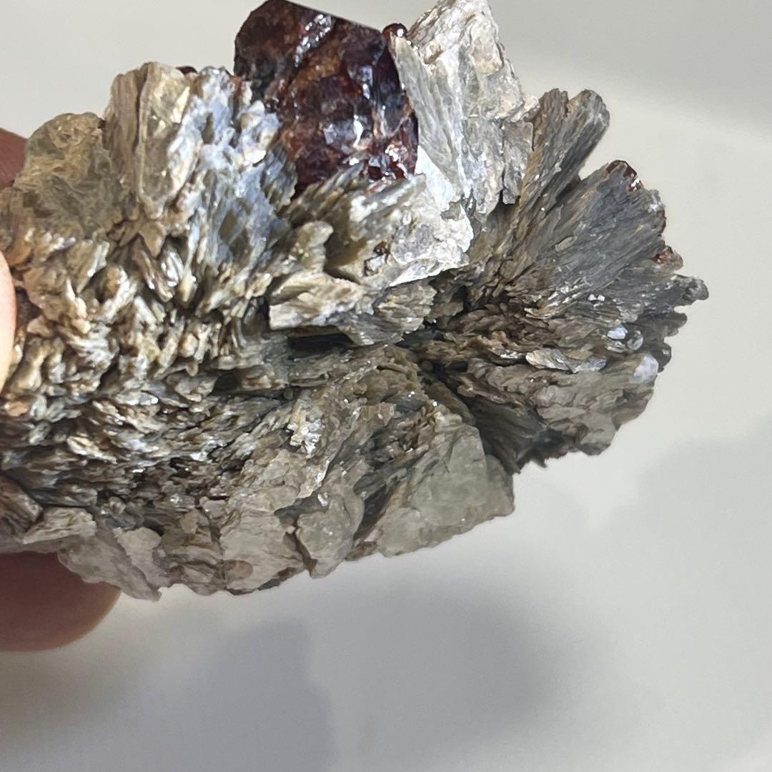 ガーネット 2点セット　1x 母岩付き クラスタ