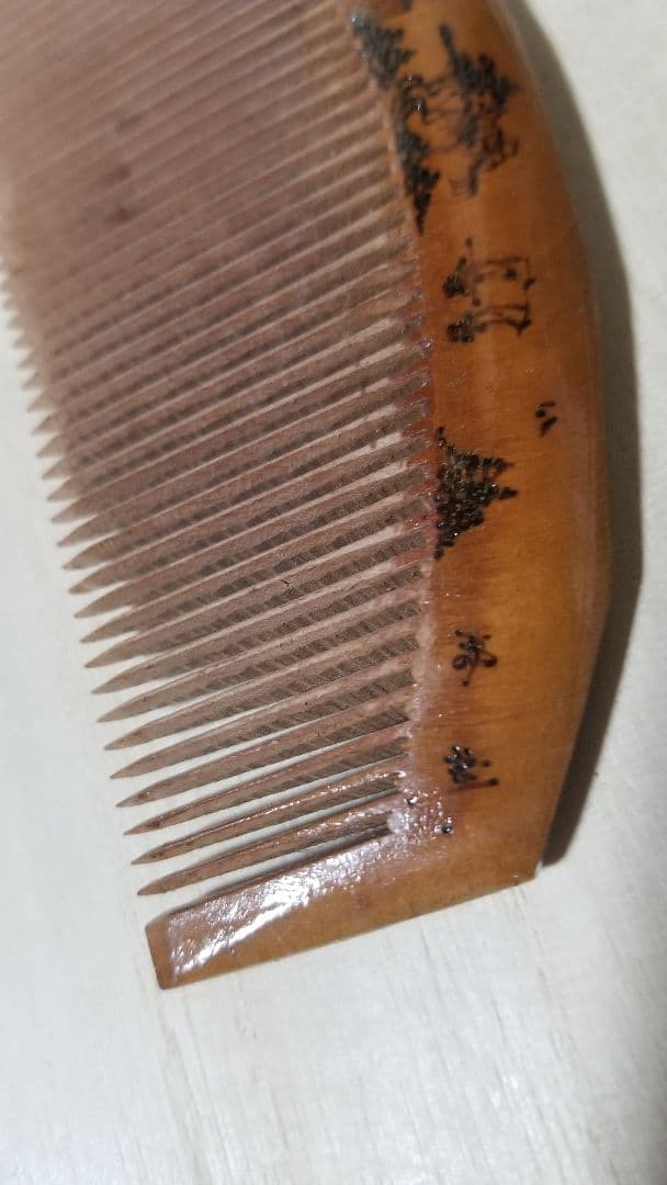 極希少品　中国　アンティーク★木製彫刻櫛 　コレクション品　天然木　古玩