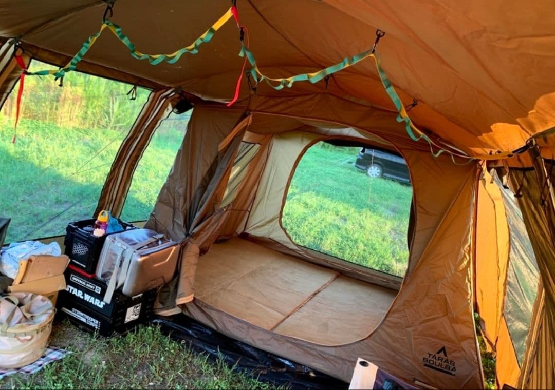 【値下げ】タラスブルバ　キャタピラー2ルームシェルター6P