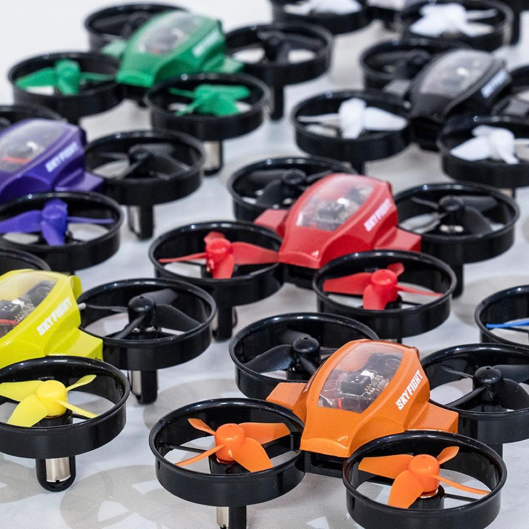 【新品/激安】1機998円！初心者向け簡単操作ドローン10機(ランダムカラー)