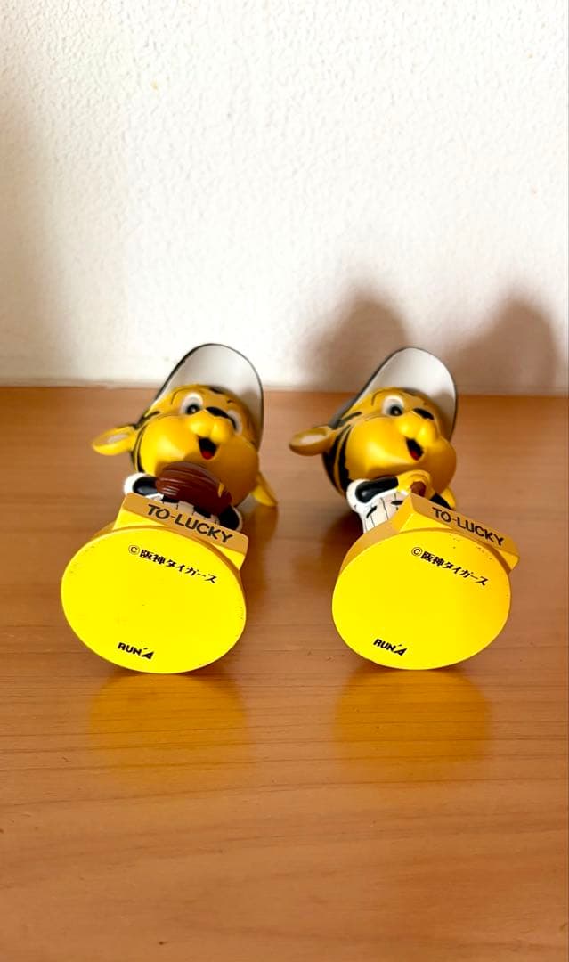 阪神タイガース　トラッキー ボブルヘッドフィギュア 2体セット