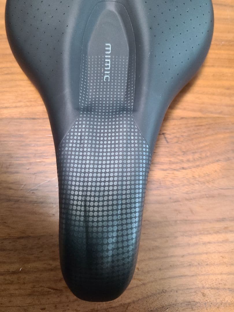 Specialized mimic サドル ブラック