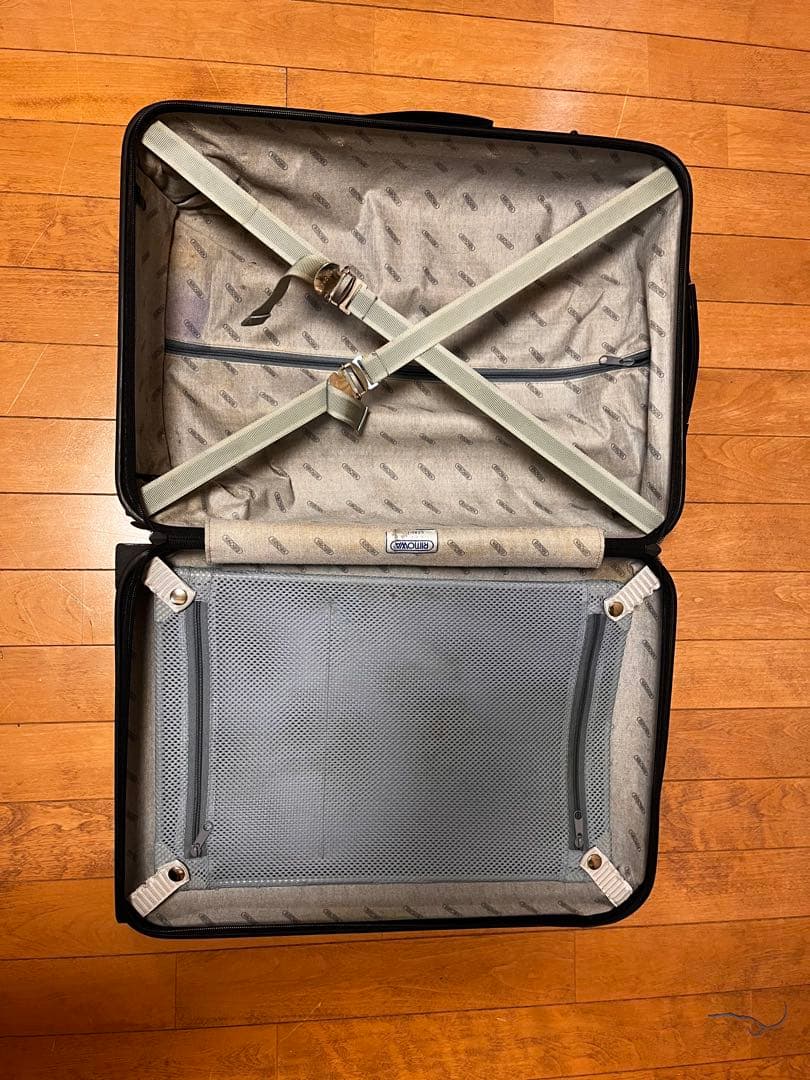 値下げ　リモワRimowa salsa スーツケース 機内持ち込みサイズ　黒