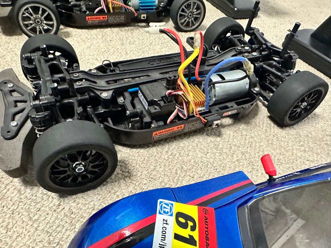 タミヤTT-01 type-Eラジコン2台フルセットBRZ、ヤリス