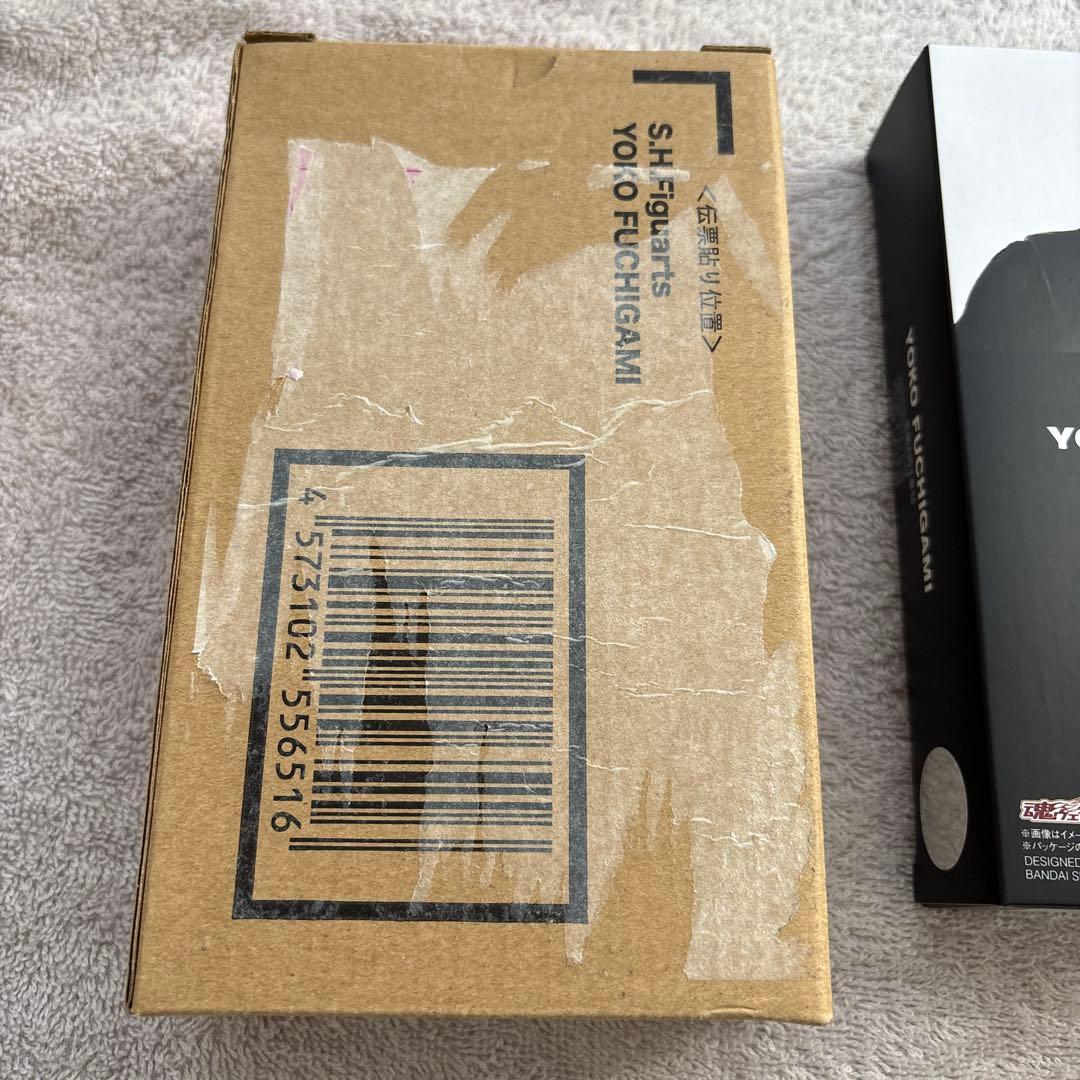 フチガミヨウコ　YOKO FUCHIGAMI ロバート秋山　フィギュア