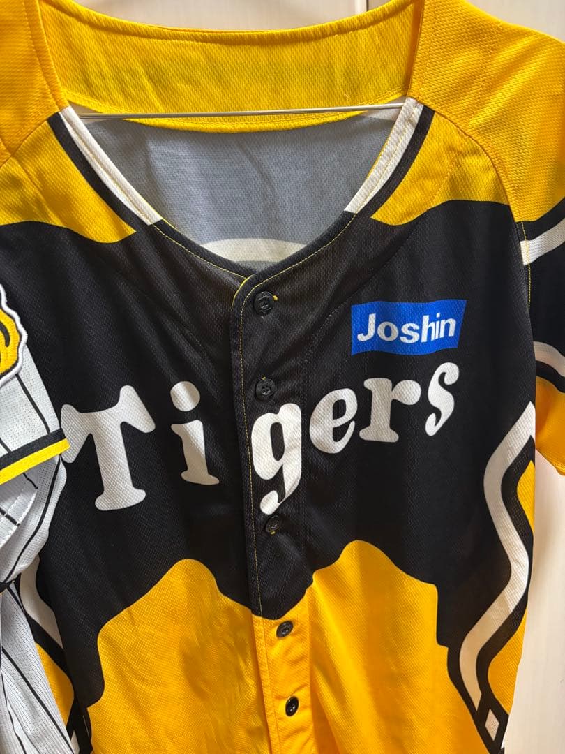 【2枚セット】阪神タイガース　ユニフォーム　佐藤