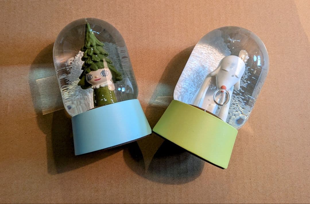 奈良美智「あおもり犬スノードーム」「森の子スノードーム」セット