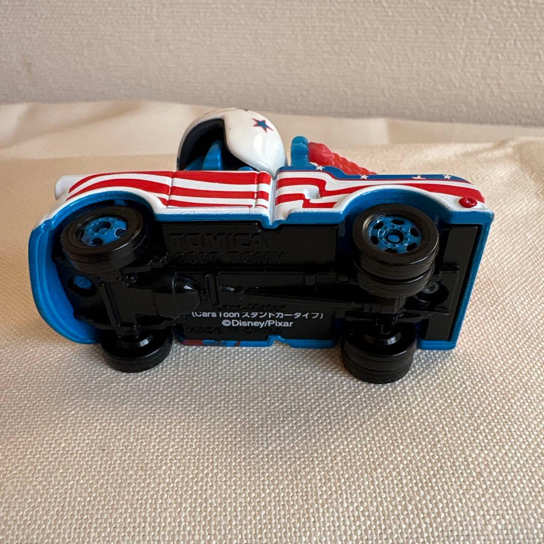未使用新品☆トミカ　カーズ　メーター　スタントカータイプ　非売品