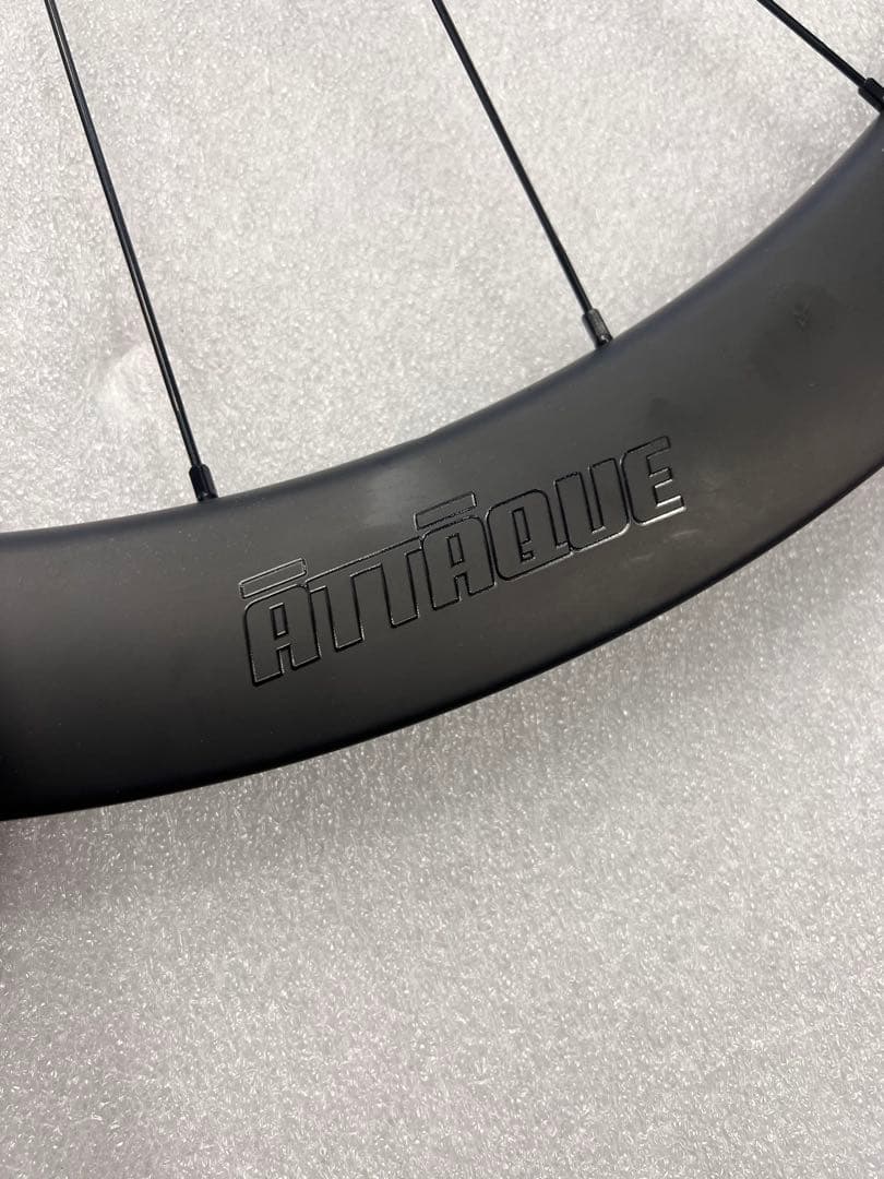 ATTAQUEカーボンホイール 50mm フロント