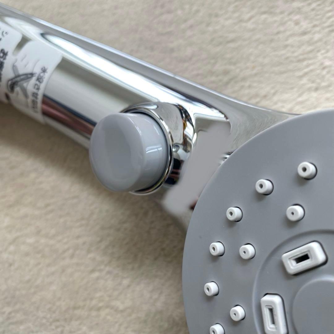 TOTO エアイン クリックシャワーヘッド　TBW06001J シルバー