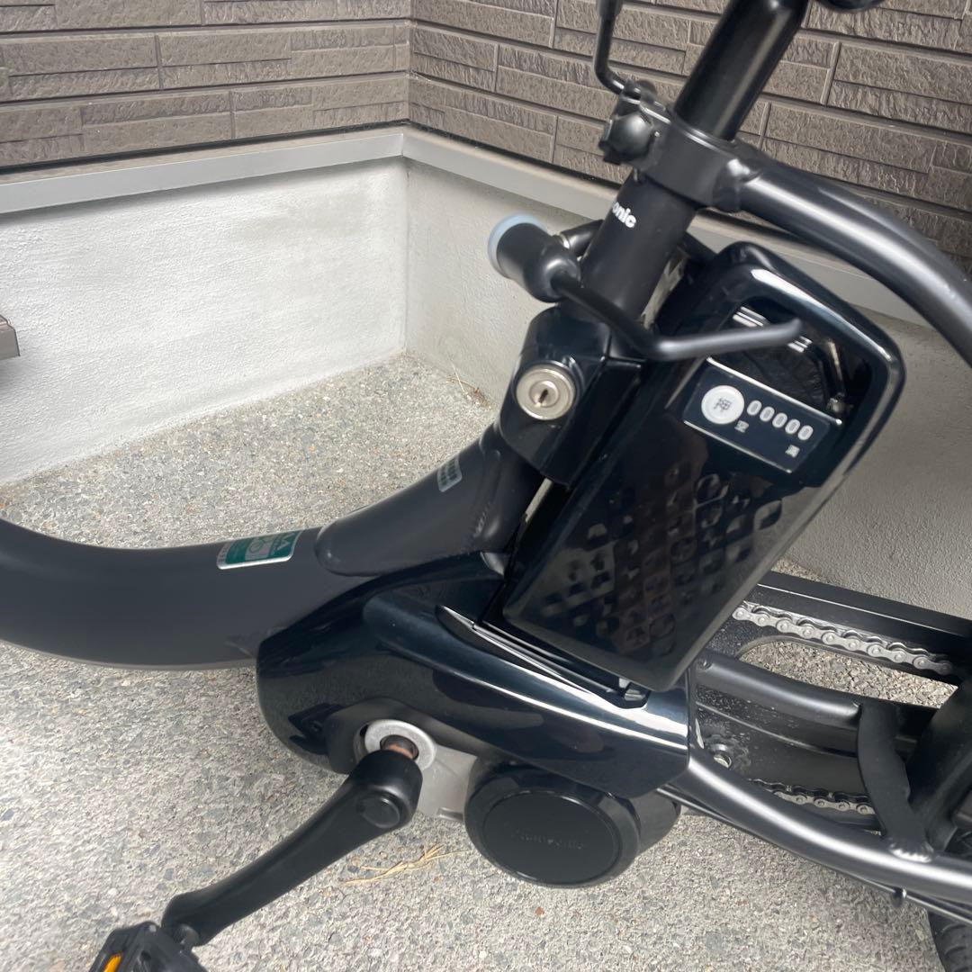 ギュット・クルームR・DX 2025年1月購入　チャイルドシート付　※引取り限定