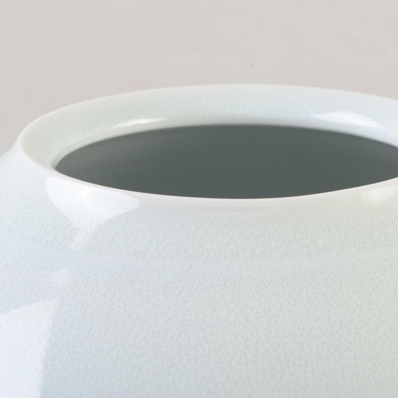 有田焼　前田泰昭作　彩韻　壷　共箱　C　9864A