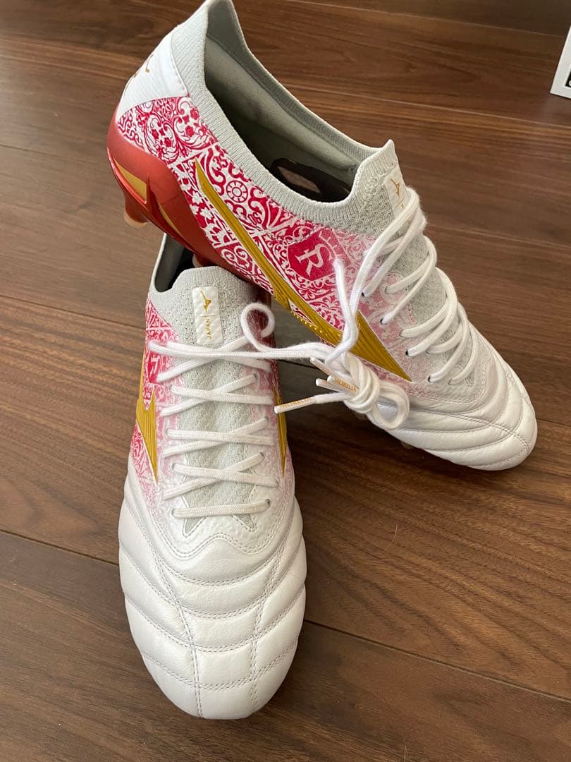 ミズノ　モレリアネオ4β SR(セルヒオ・ラモス)