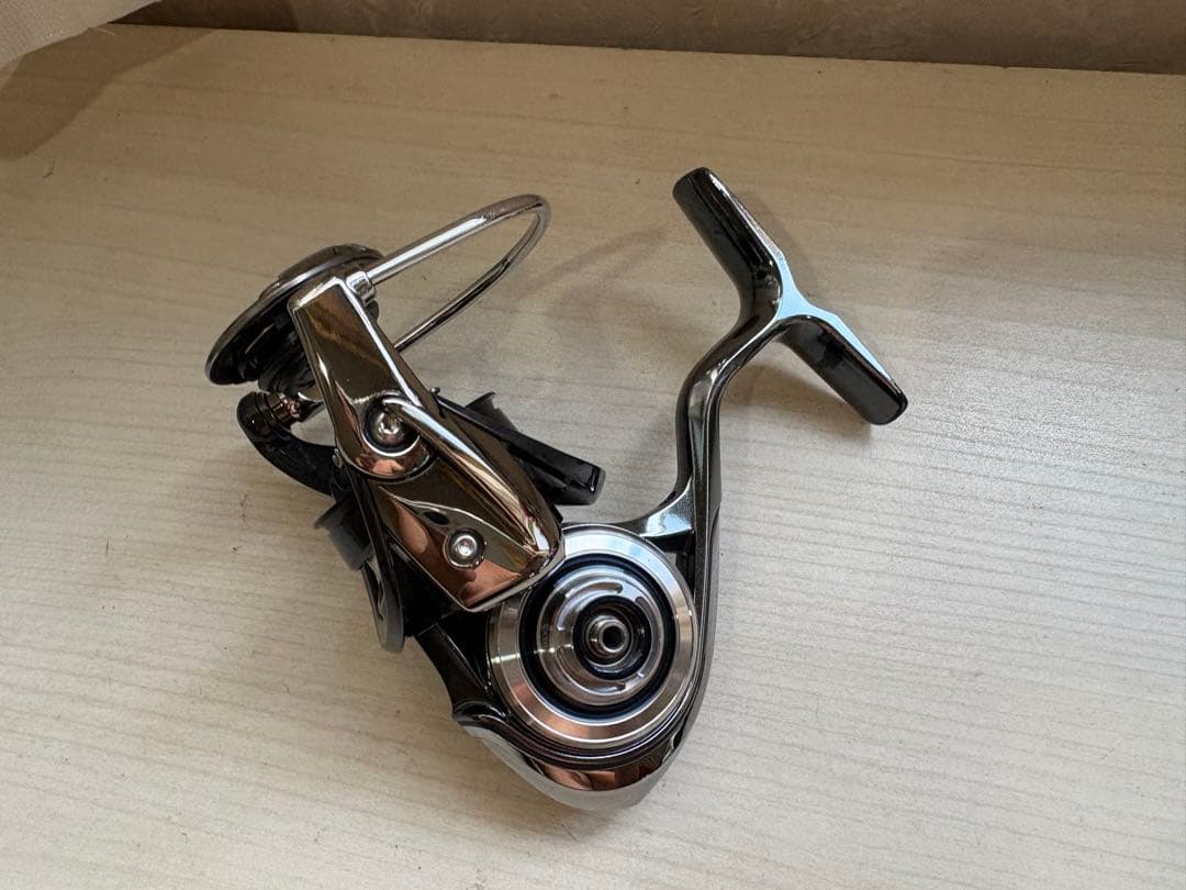 ★☆ダイワ　18イグジスト　LT2500S XH DH ボディ　美品